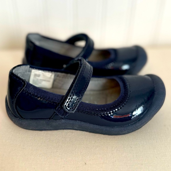 Hanna Andersson Other - 💜Toddler Girls Hanna Andersson Navy Patent Mary Janes Size 8.💜